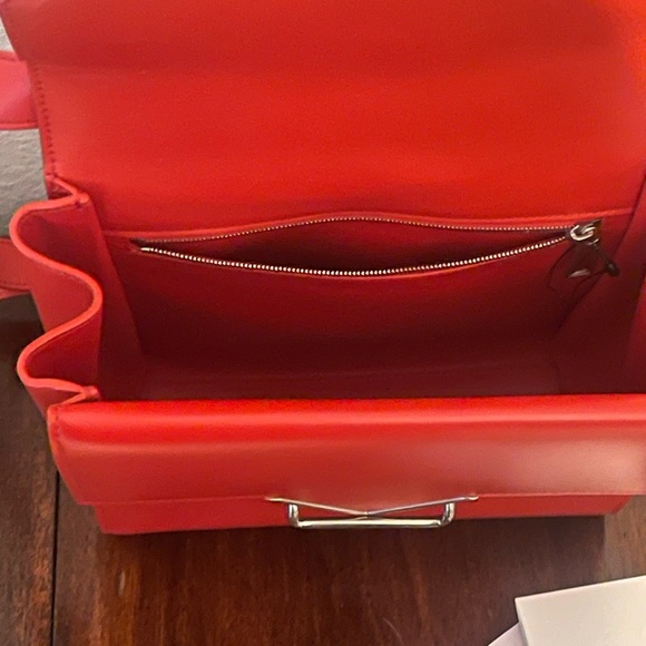 Bottega Veneta Red Clip Crossbody Bag - Picture 5 of 7